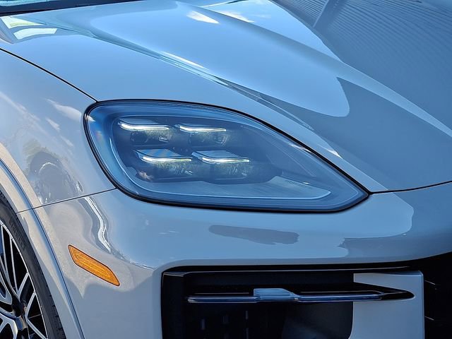 New 2026 Porsche Cayenne E-Hybrid Coupe AWD/4WD image 11