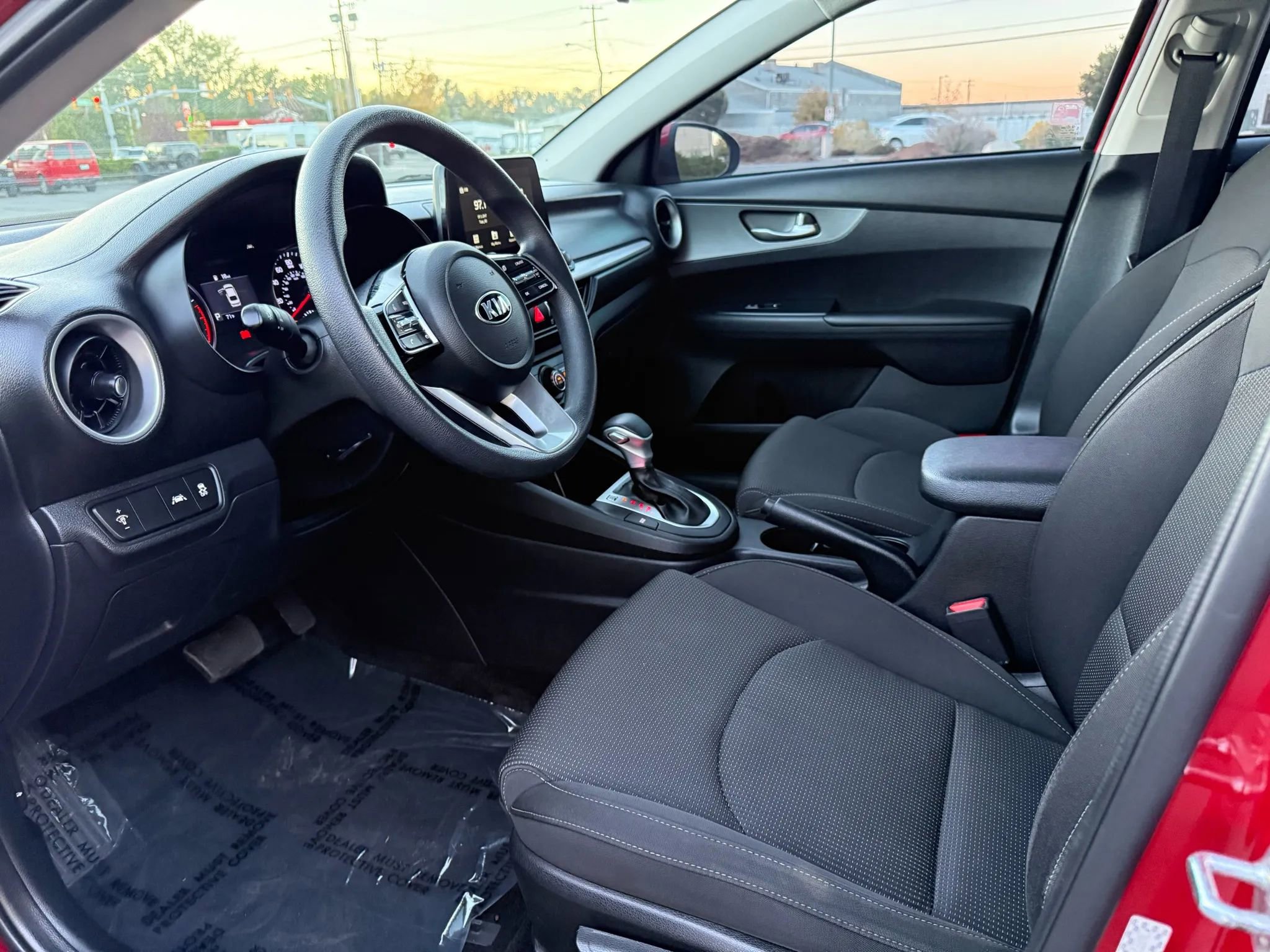 Used 2021 Kia Forte LXS FWD image 9