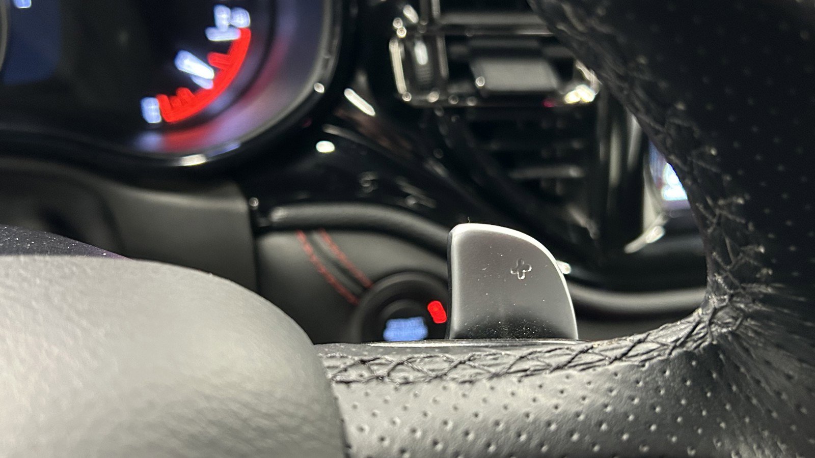 Used 2024 Dodge Durango GT image 26