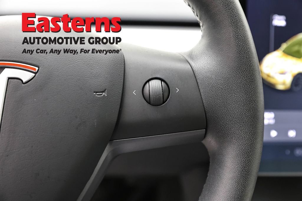 Used 2020 Tesla Model Y Long Range image 15