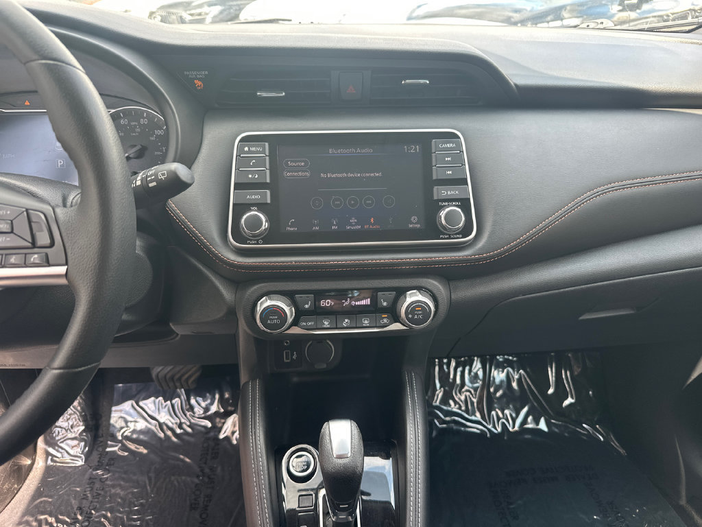 Used 2020 Nissan Kicks SR w/ SR Premium Package FWD image 24