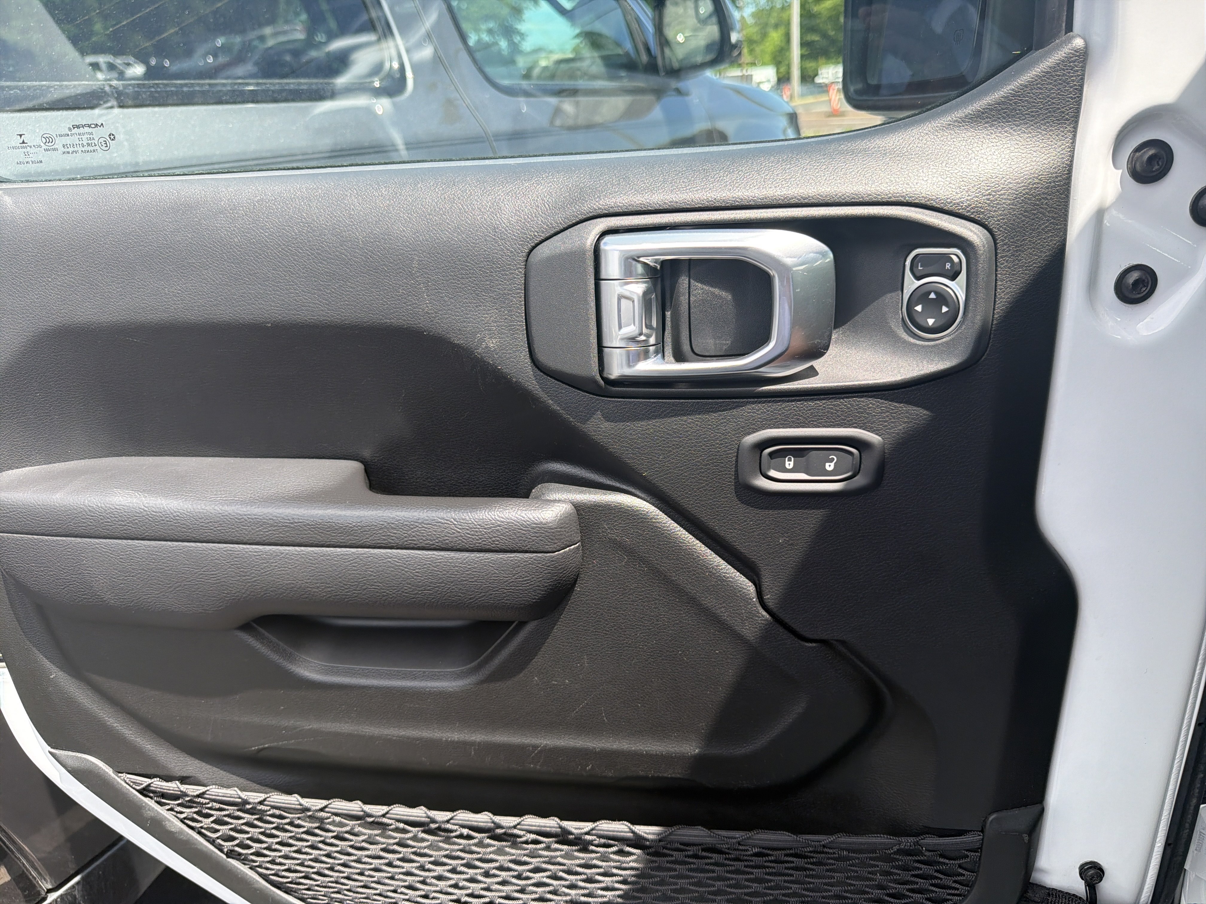 Used 2022 Jeep Wrangler Unlimited Willys AWD/4WD image 33