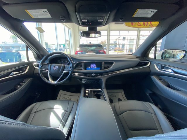Certified 2024 Buick Enclave Essence image 15