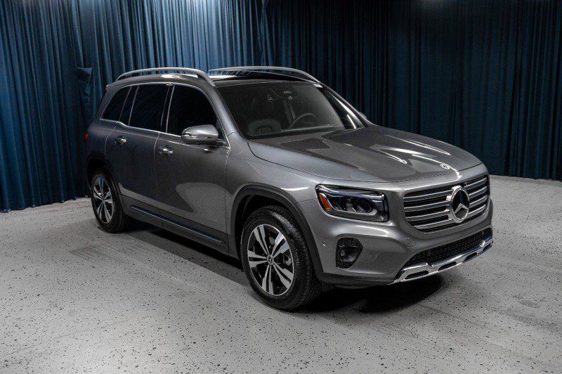 New 2026 Mercedes-Benz GLB 250 4MATIC image 3