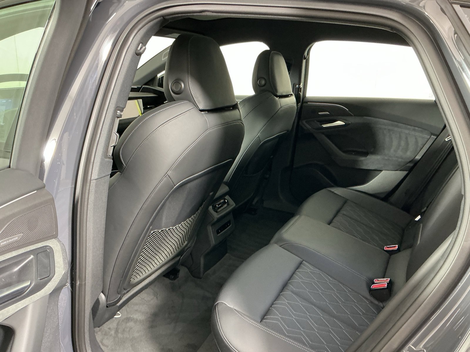 New 2027 Audi S6 e-tron Prestige AWD/4WD image 15