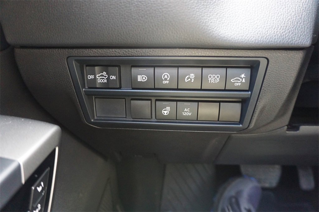 Used 2024 Toyota Tundra Limited image 5