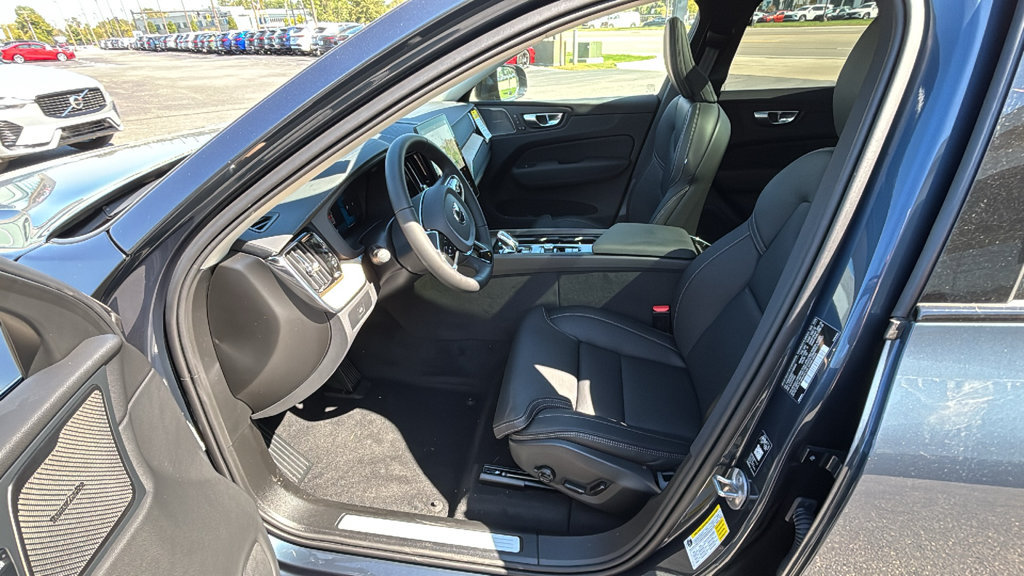 New 2027 Volvo XC60 B5 Ultra AWD/4WD image 25