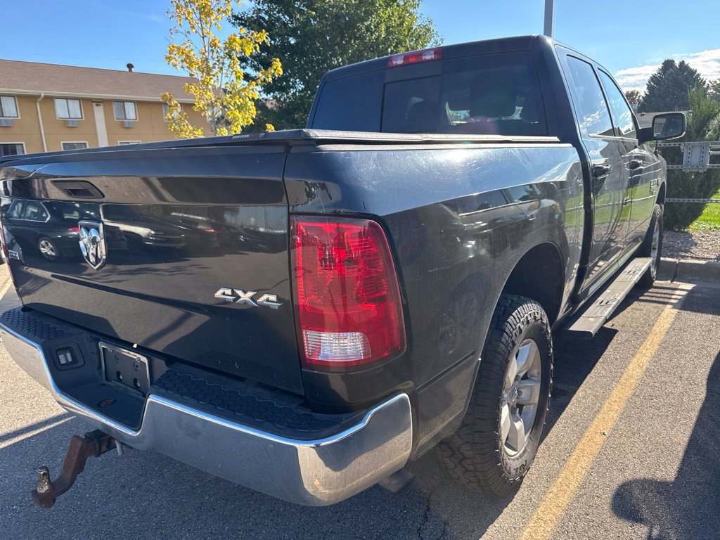 Used 2020 RAM 1500 Classic SLT w/ Luxury Group AWD/4WD image 4