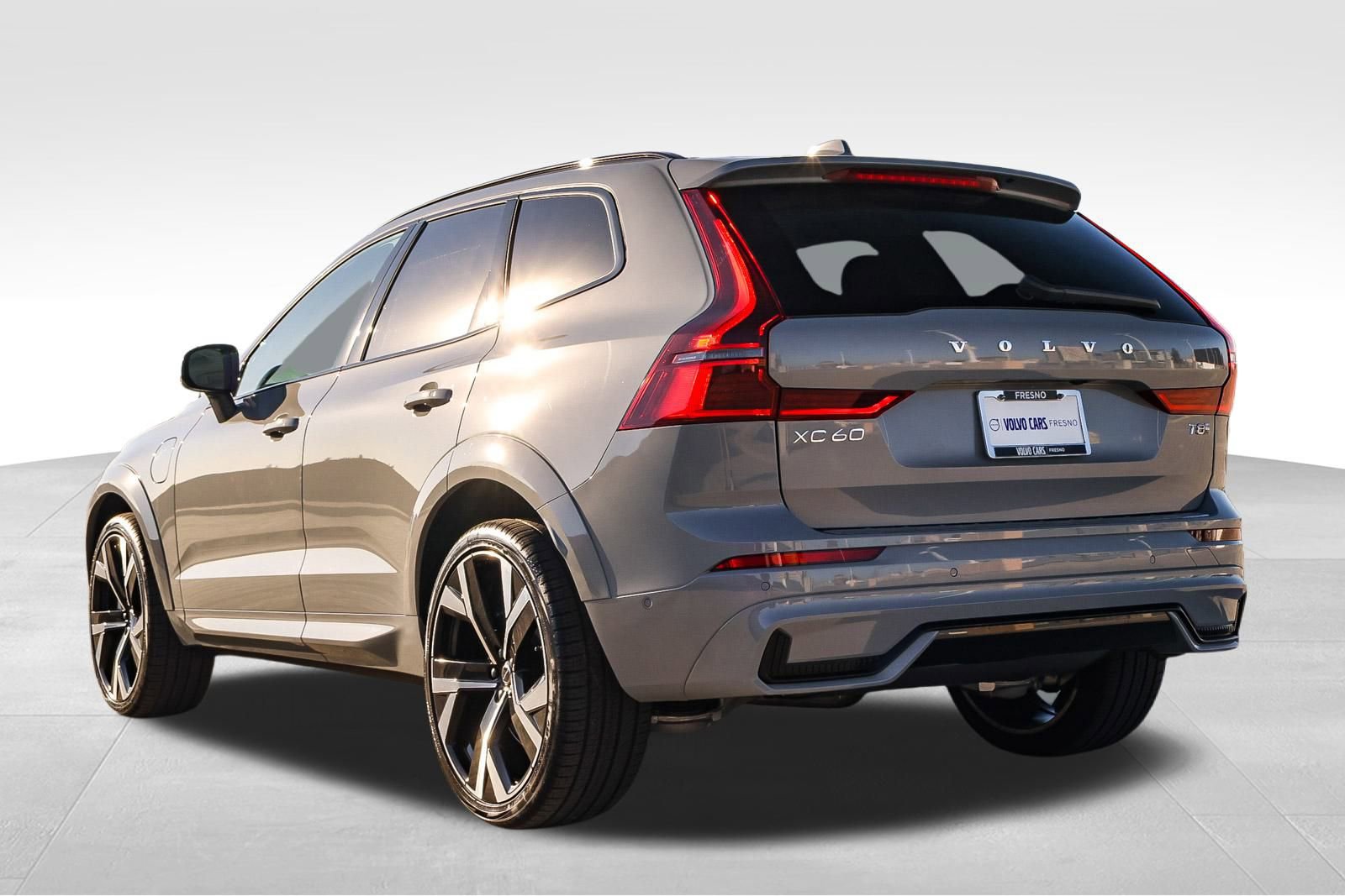 New 2026 Volvo XC60 T8 Ultra AWD/4WD image 7