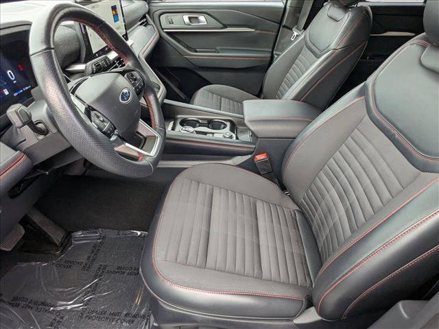 Certified 2025 Ford Explorer ST-Line w/ ST-Line Street Pack image 16