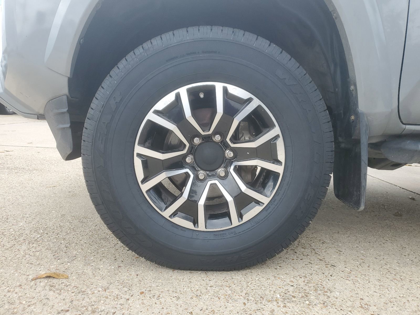 Used 2021 Toyota Tacoma TRD Sport image 7