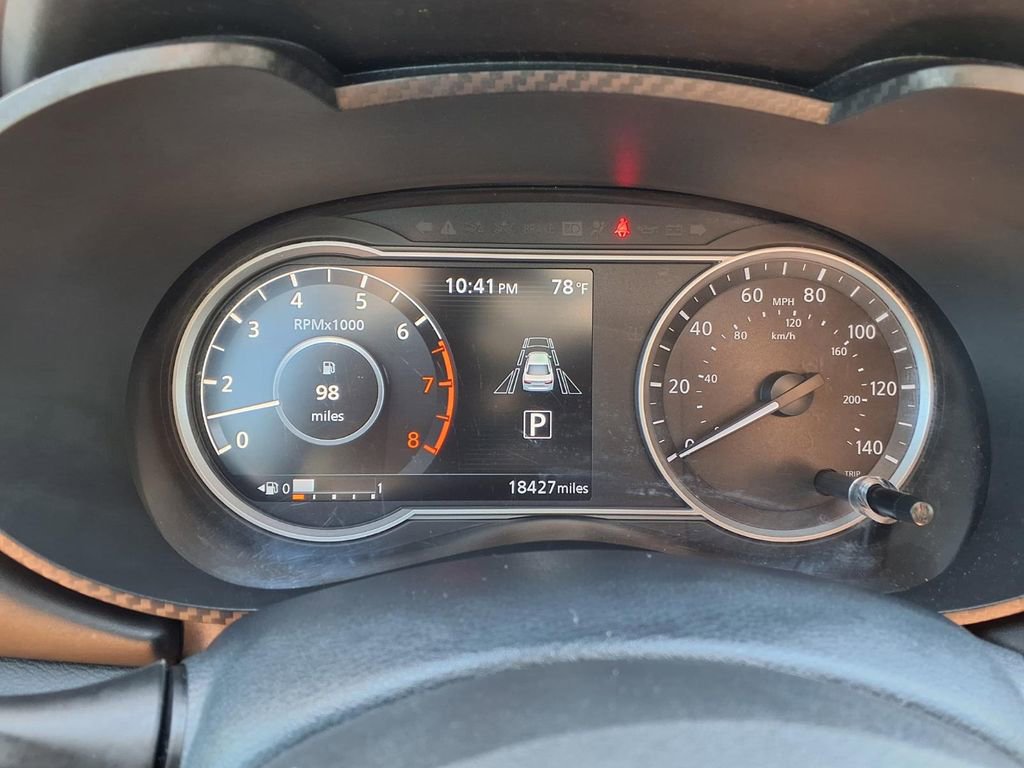 Used 2022 Nissan Versa SR w/ Convenience Package FWD image 30