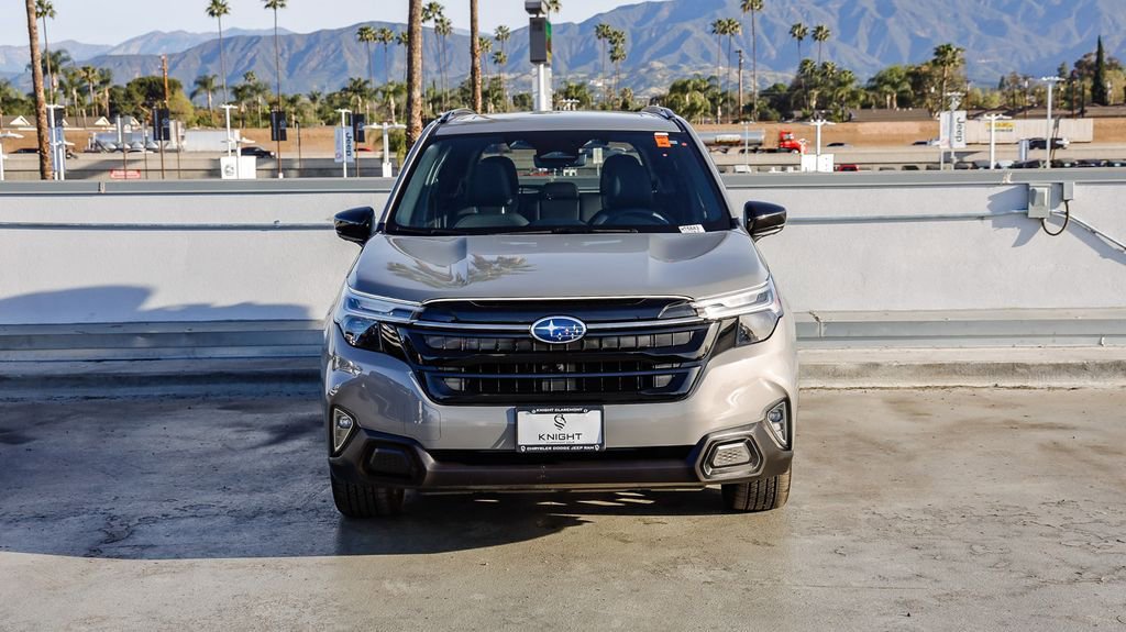 Used 2025 Subaru Forester Touring w/ Popular Package - Touring image 3