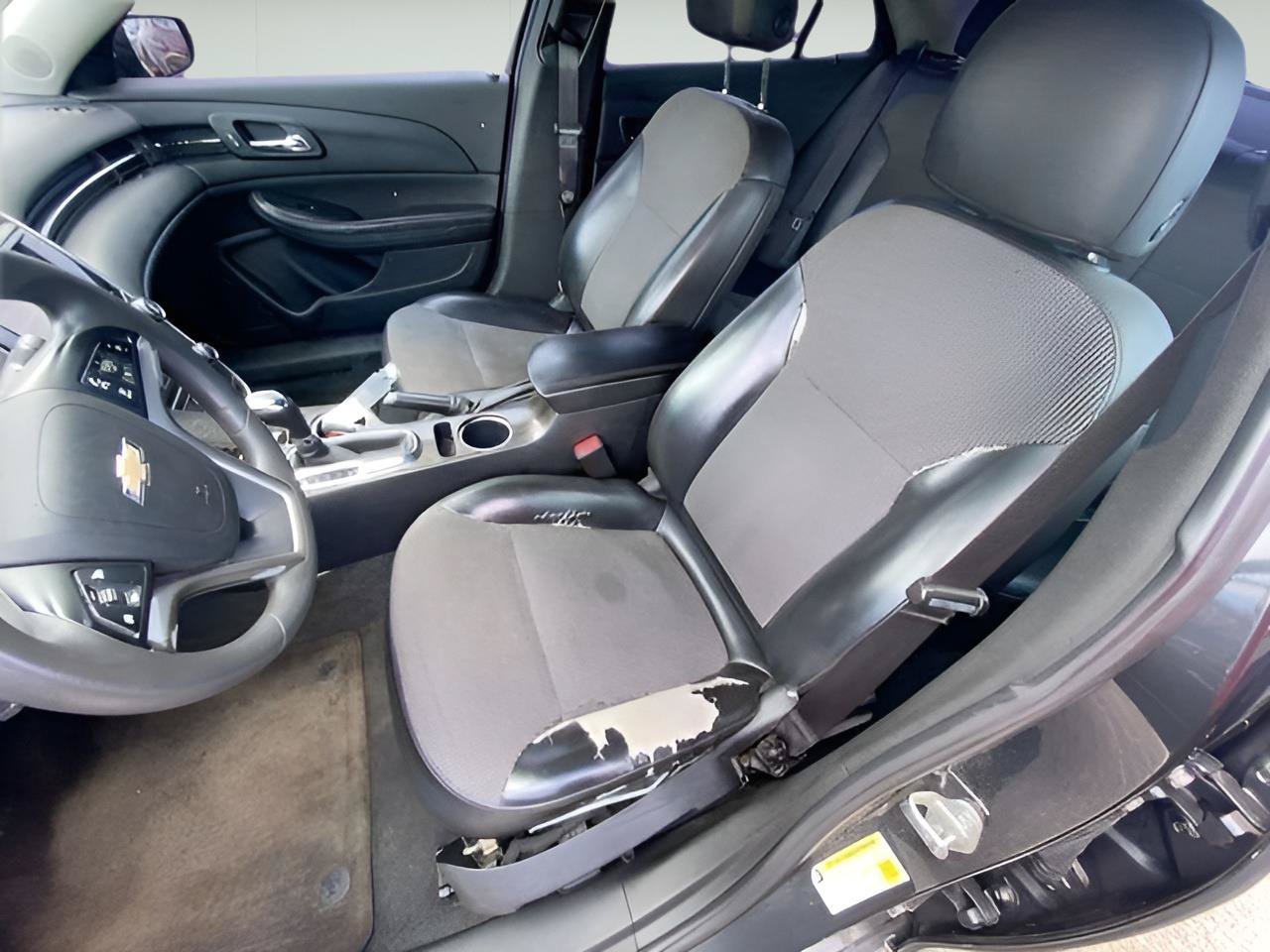 Used 2015 Chevrolet Malibu LT w/ Power Convenience Package FWD image 5