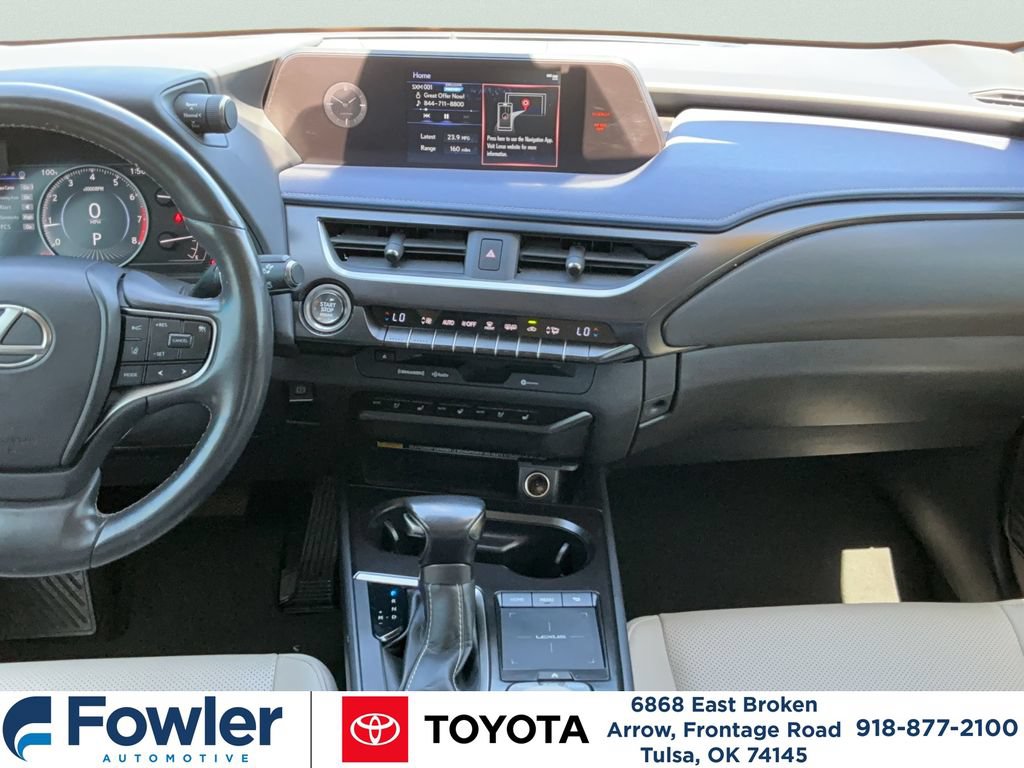 Used 2022 Lexus UX 200 w/ Premium Package FWD image 14