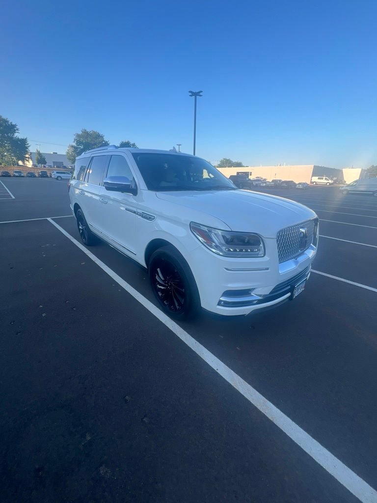 Used 2021 Lincoln Navigator Black Label AWD/4WD image 11