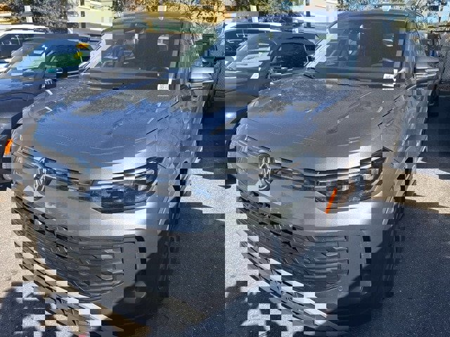 Used 2025 Volkswagen Tiguan S image 3