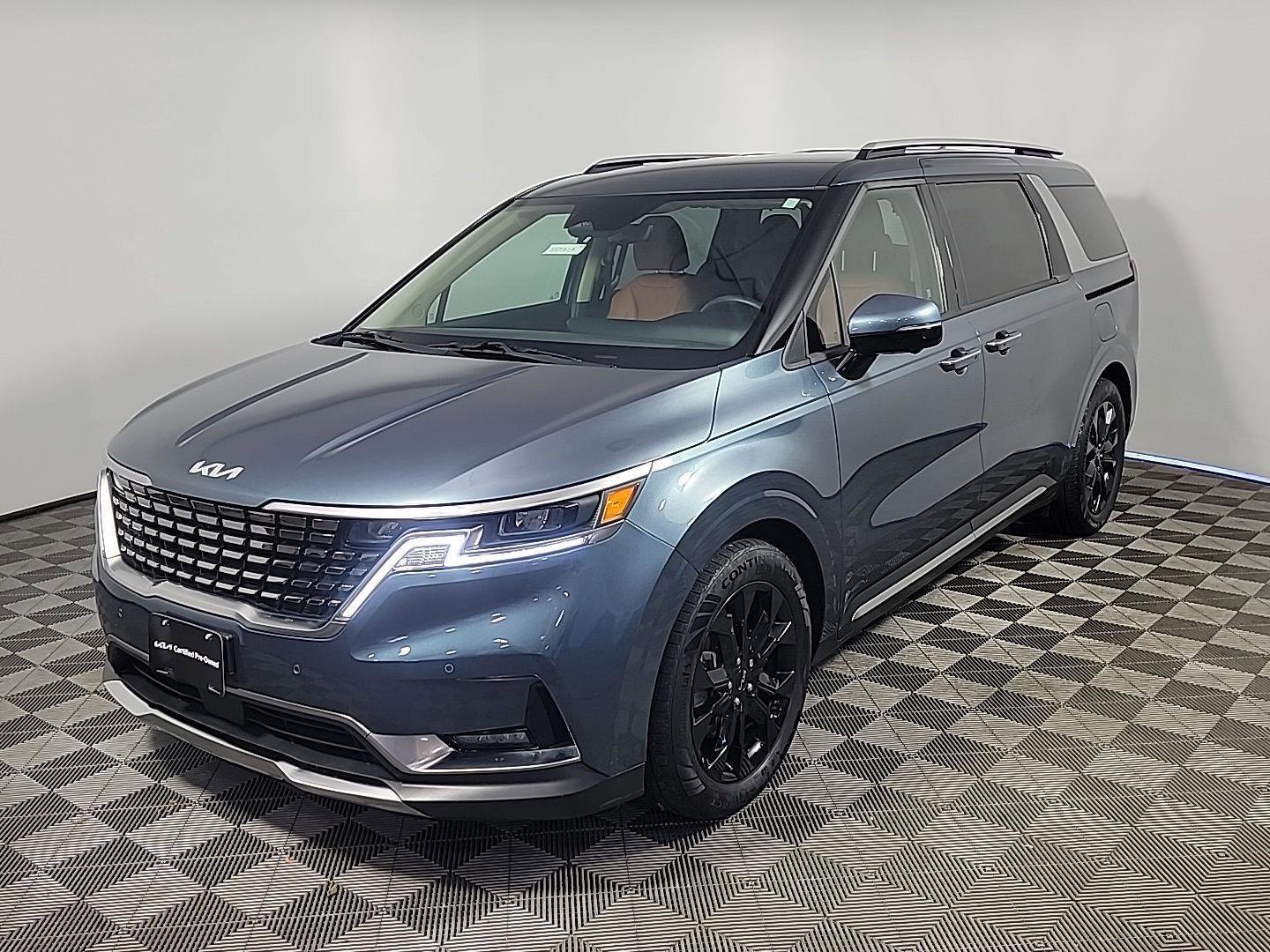 Used 2024 Kia Carnival SX image 13