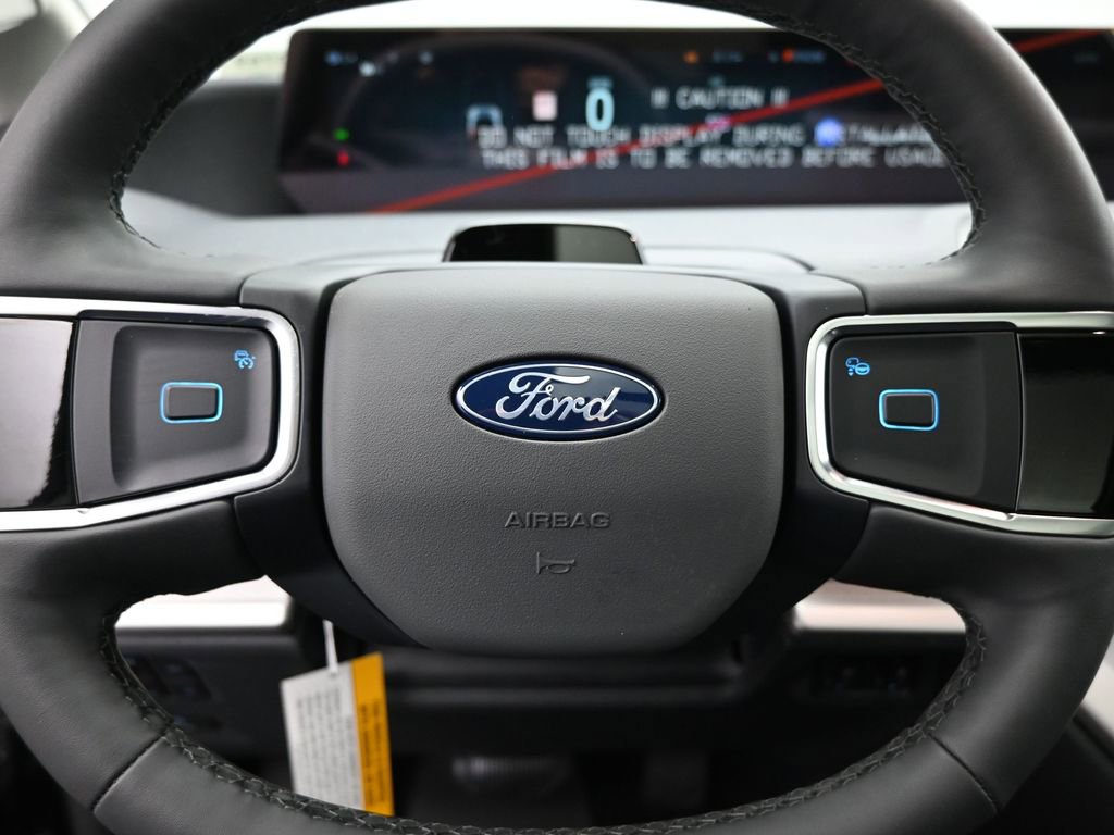 New 2026 Ford Expedition Active image 11