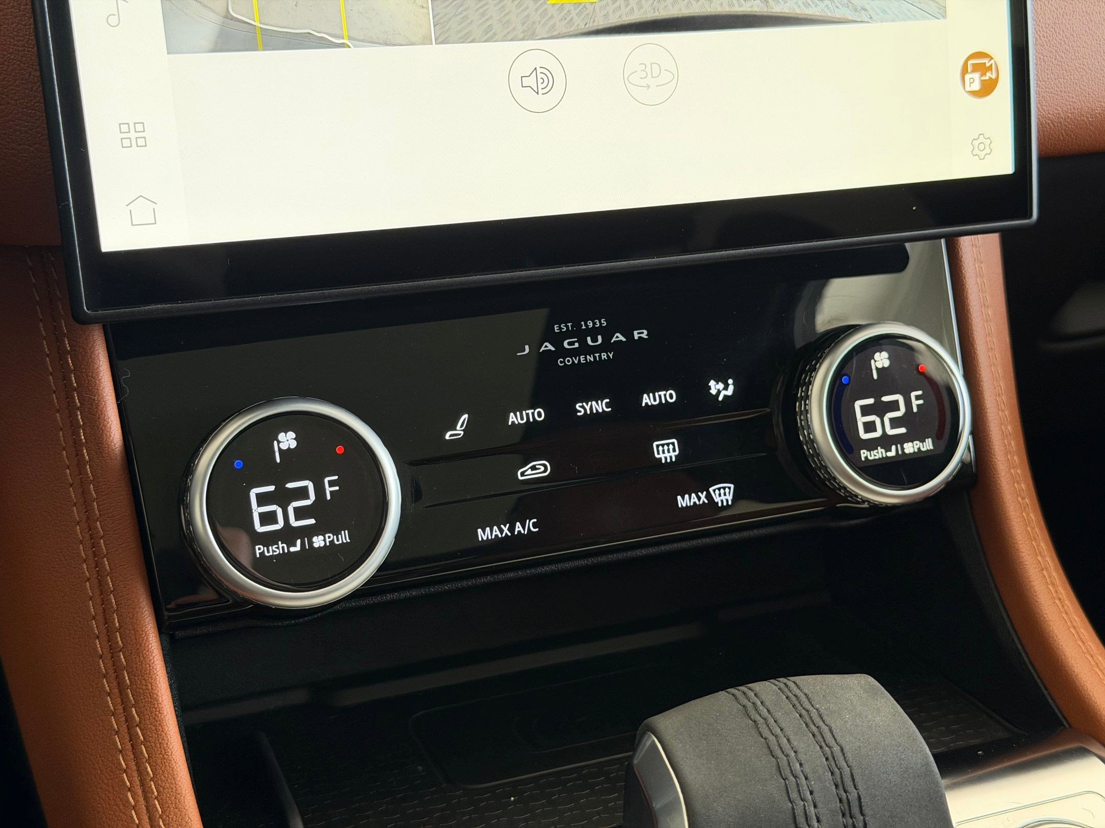 Used 2024 Jaguar F-PACE R-Dynamic S image 28