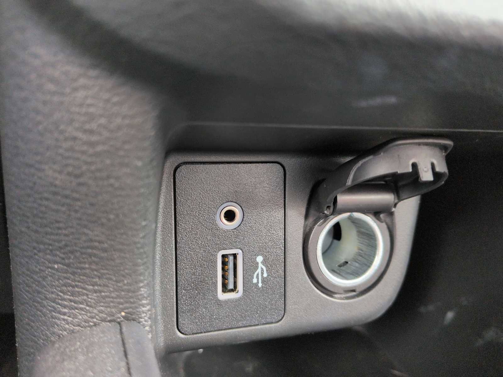 Used 2024 Nissan Versa S image 29