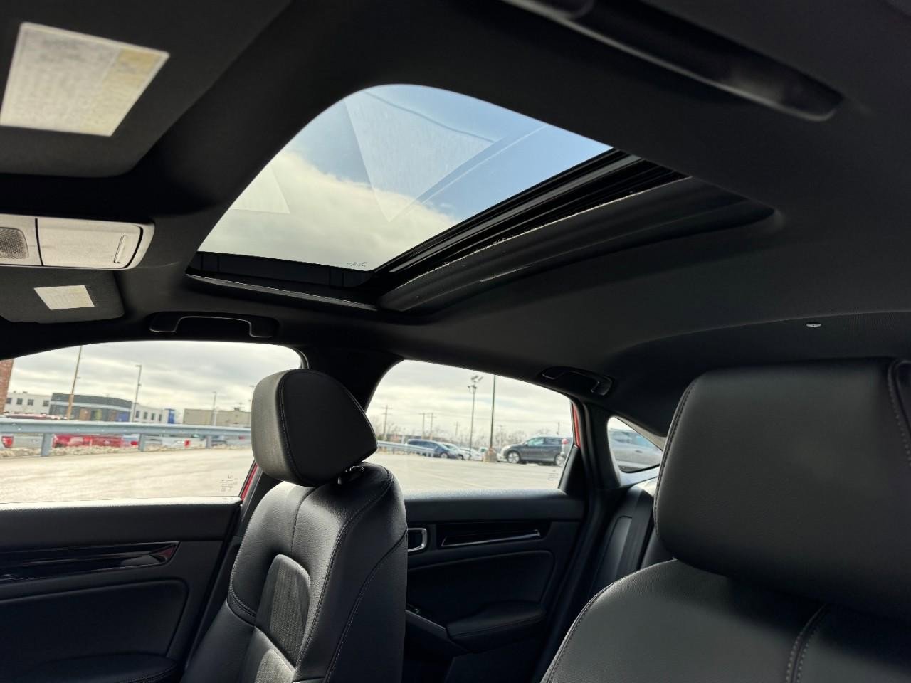 Certified 2025 Honda Civic Sport Touring image 19