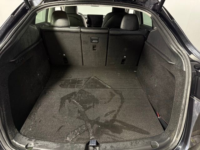 Used 2024 Tesla Model Y 2WD image 23