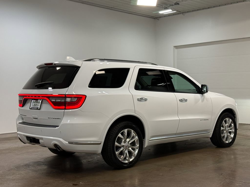 Used 2016 Dodge Durango Citadel w/ Technology Group image 24