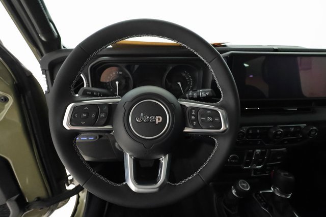 Used 2025 Jeep Wrangler Unlimited Sahara image 10