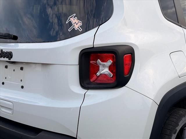 Used 2021 Jeep Renegade Latitude image 14
