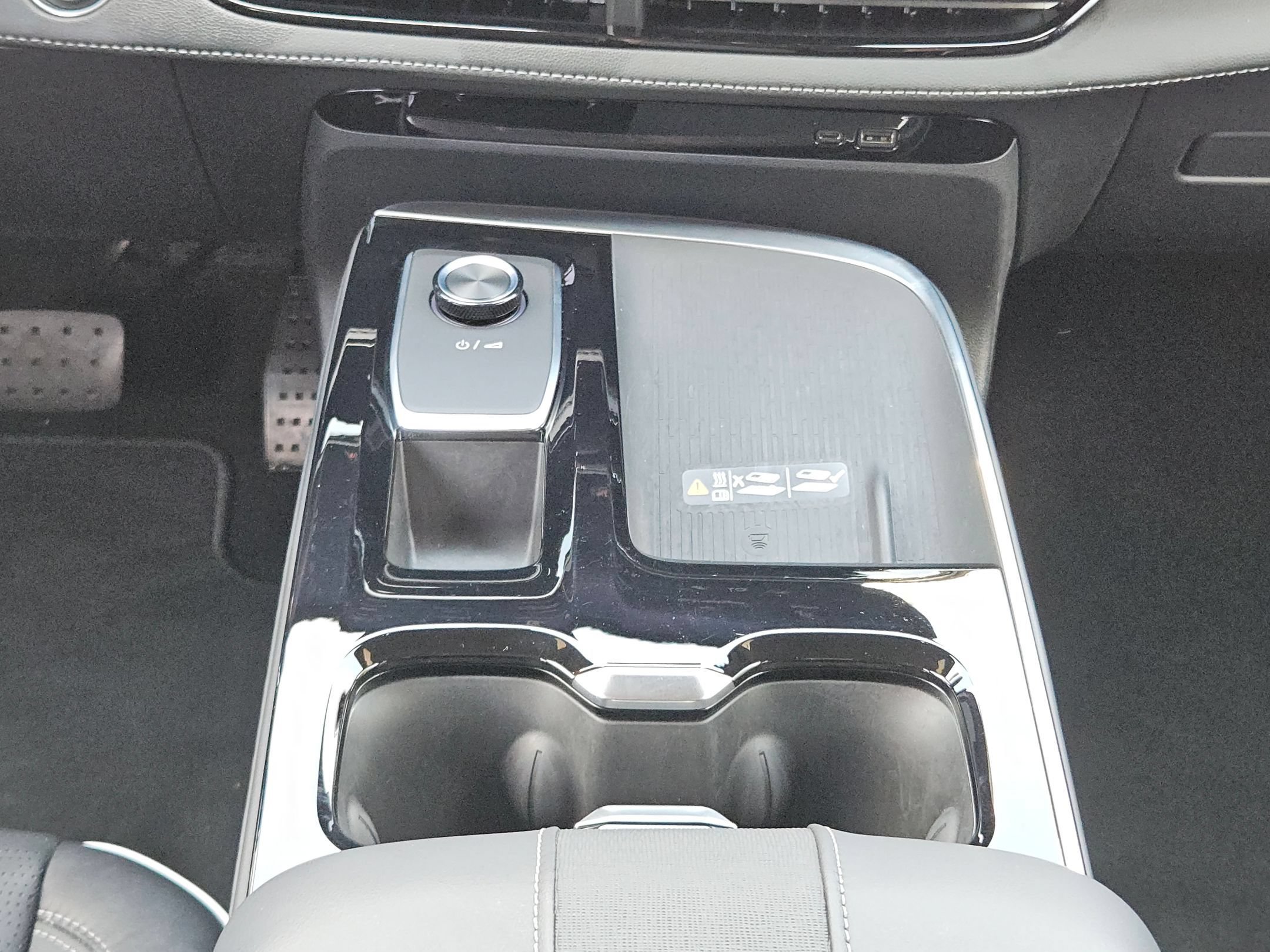 Certified 2026 Buick Enclave Sport Touring FWD image 19