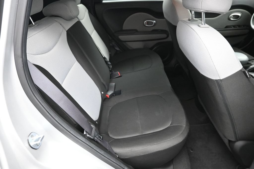 Used 2017 Kia Soul FWD image 30