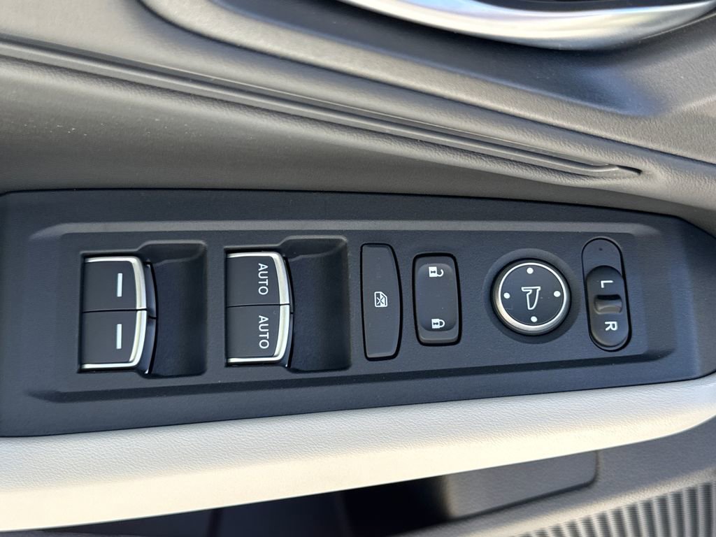 Certified 2025 Honda Accord SE image 15