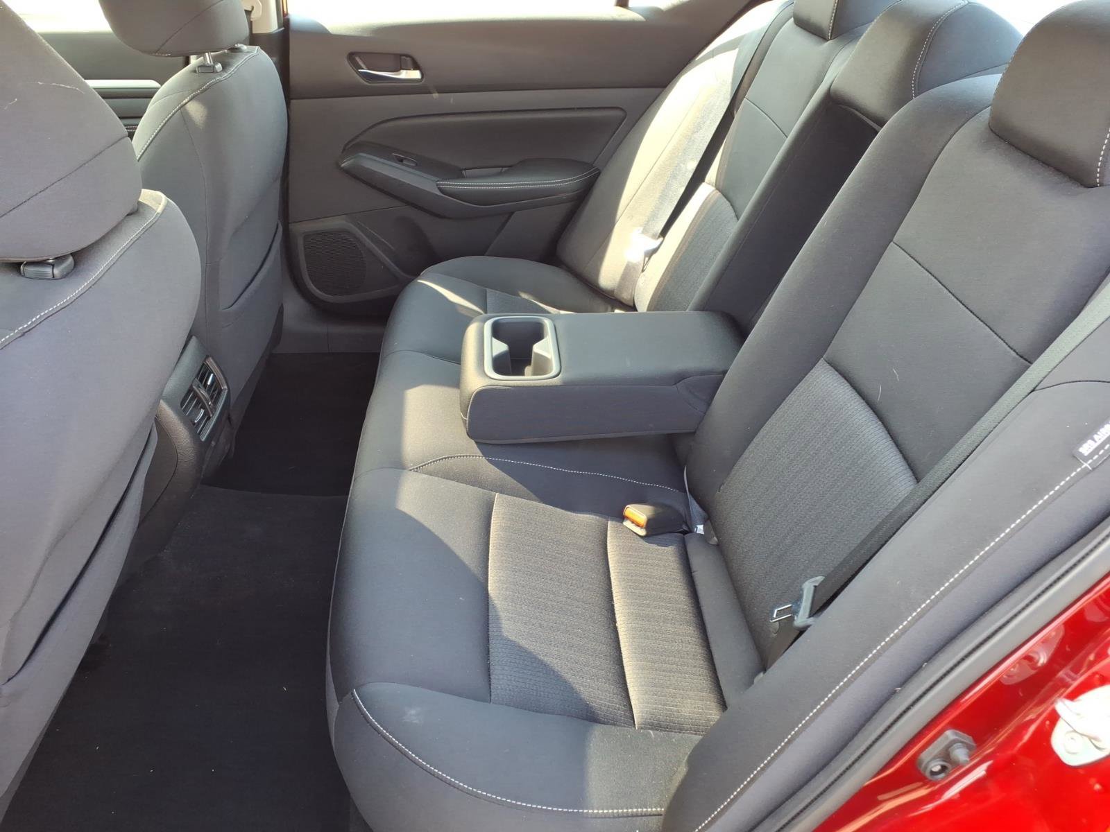 Used 2019 Nissan Altima 2.5 SV FWD image 14