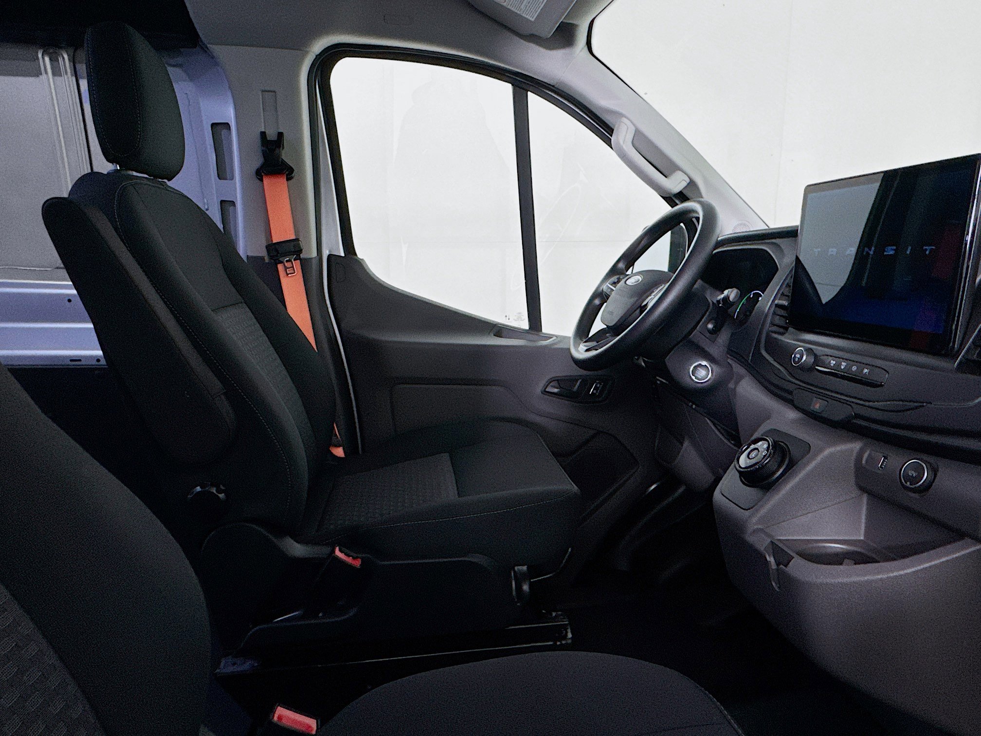 Used 2023 Ford E-Transit Low Roof image 24
