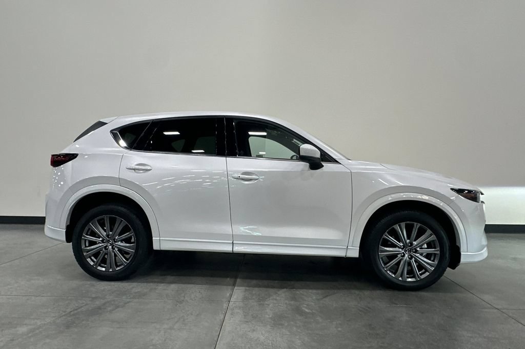 Used 2025 MAZDA CX-5 Signature AWD/4WD image 3