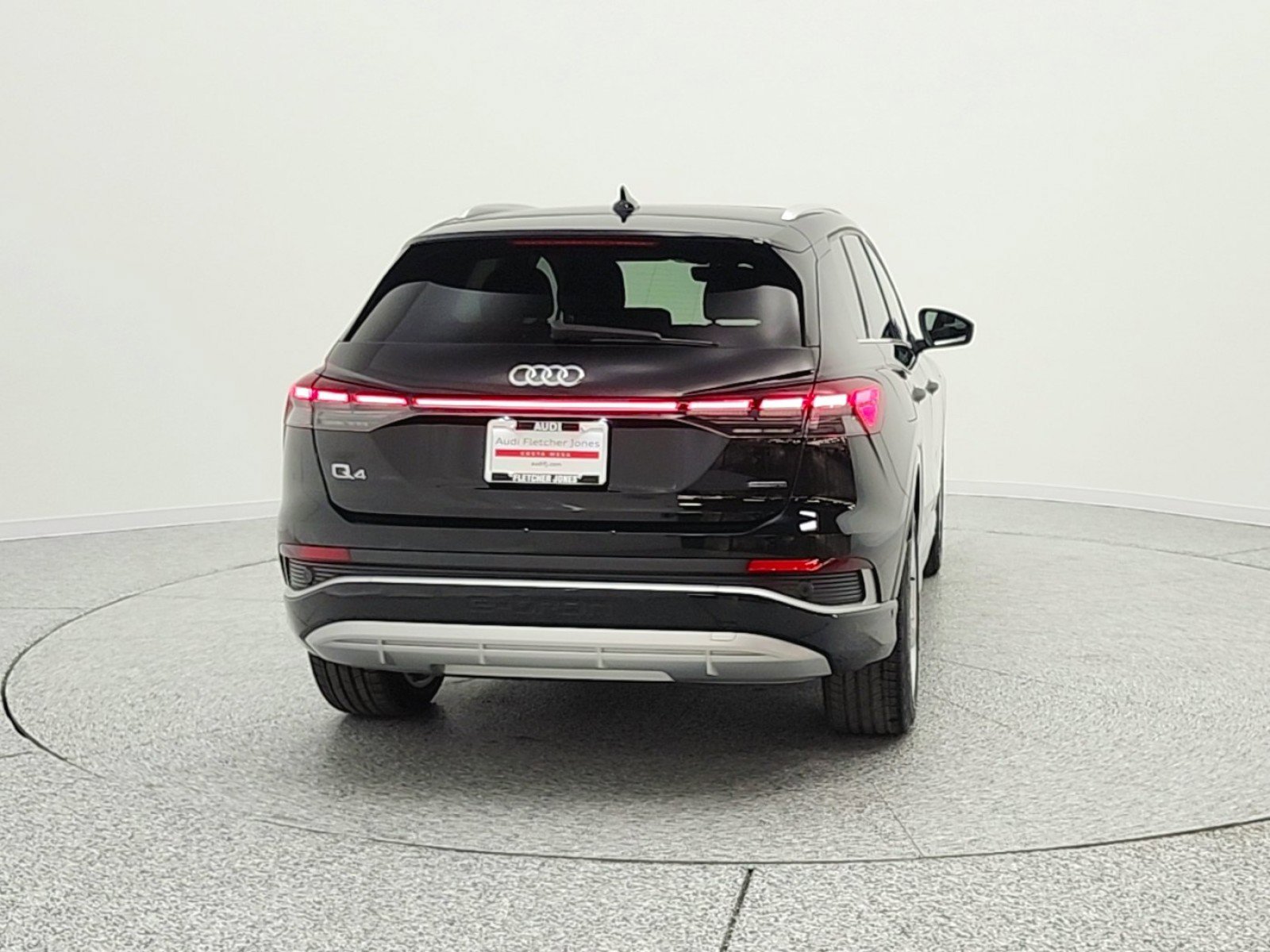 Used 2023 Audi Q4 e-tron Prestige w/ 20" Wheel Package image 6