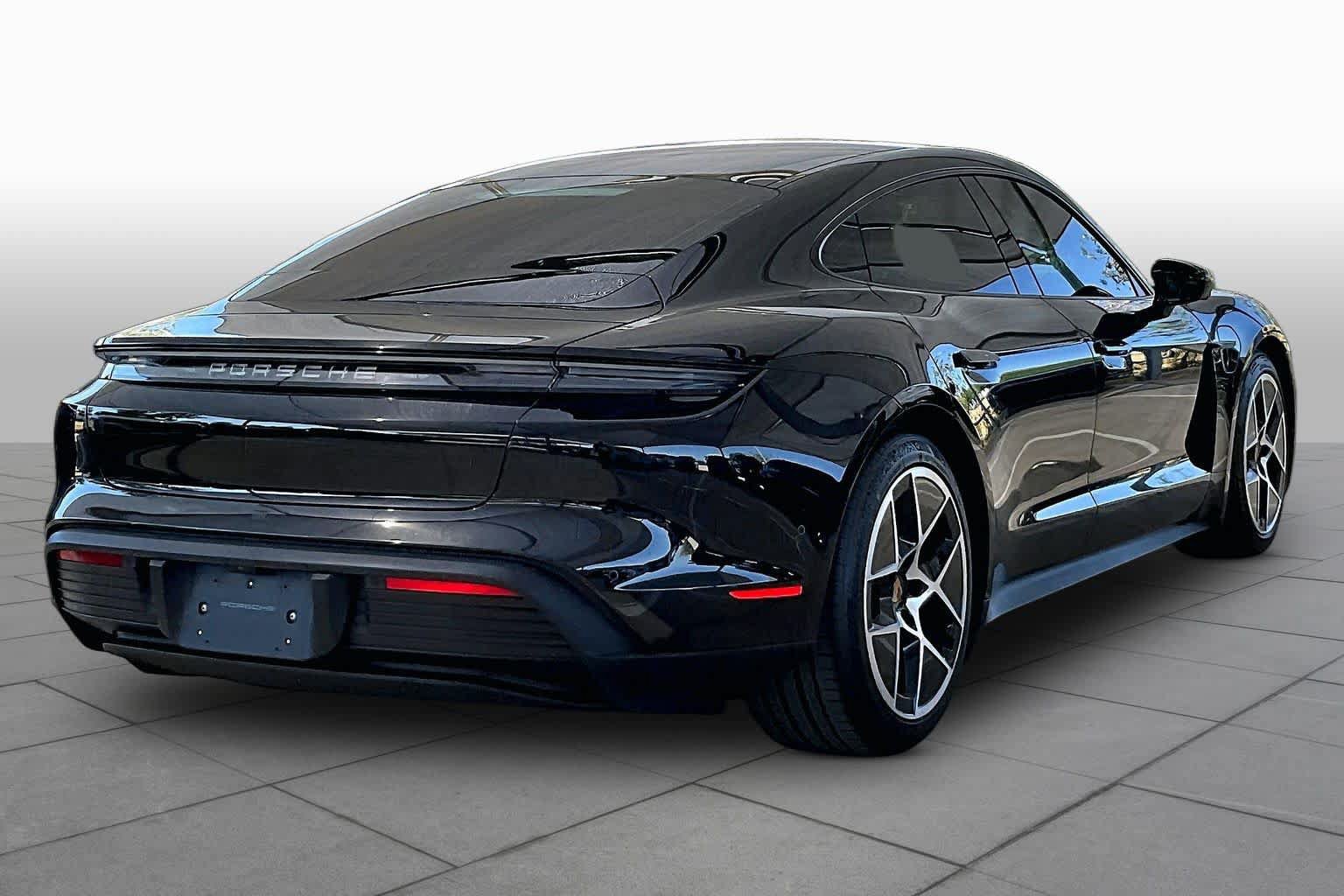 Used 2025 Porsche Taycan RWD image 11
