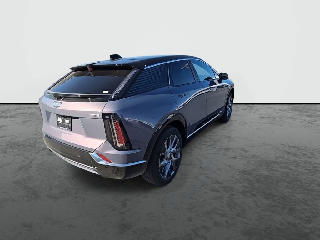 New 2026 Cadillac Optiq Luxury 1 image 8