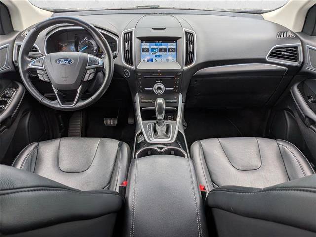 Used 2018 Ford Edge Titanium w/ Technology Package FWD image 16