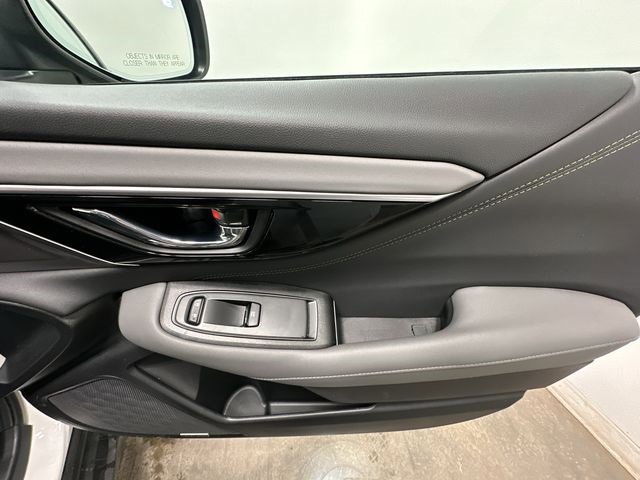 Certified 2025 Subaru Outback Onyx Edition XT image 24