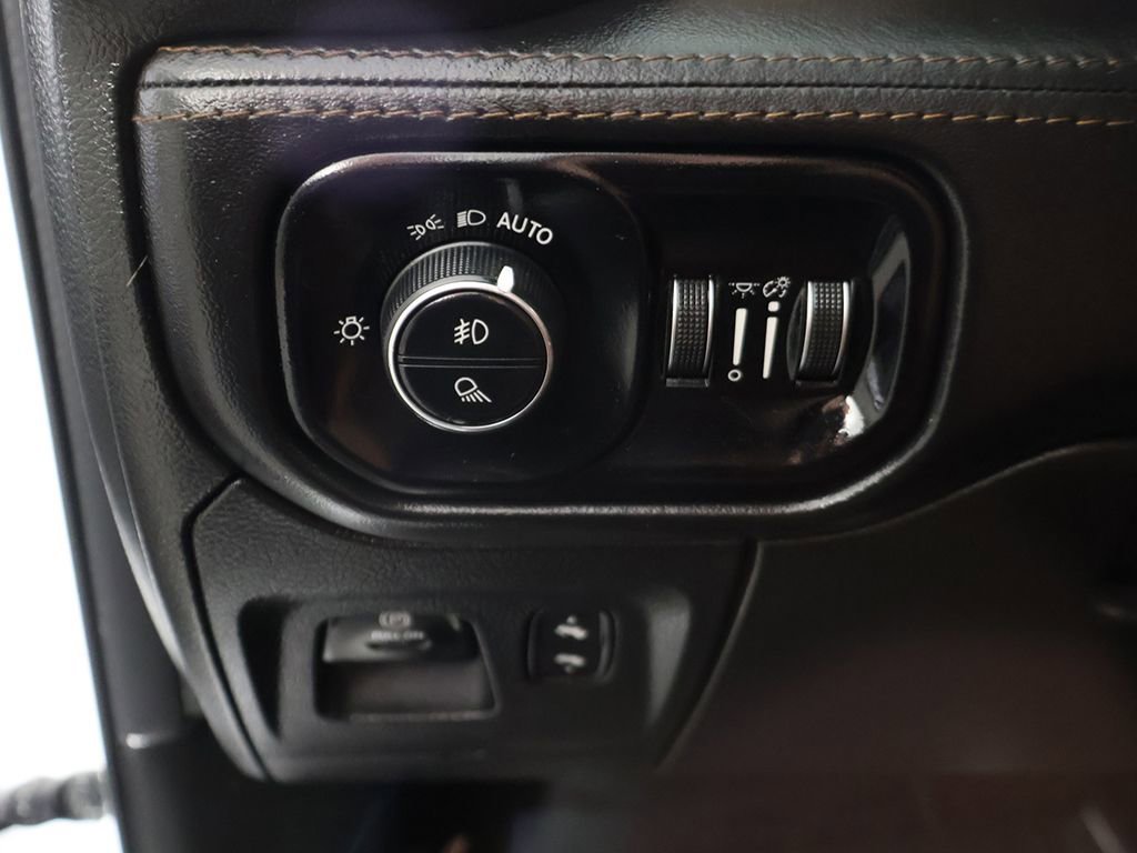 Used 2022 RAM 1500 Limited w/ Body-Colour Bumper Group AWD/4WD image 33
