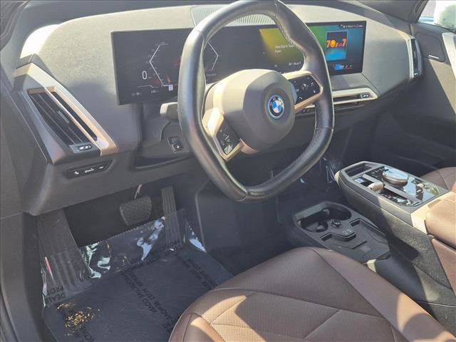 Certified 2024 BMW iX xDrive50 w/ Premium Package AWD/4WD image 10