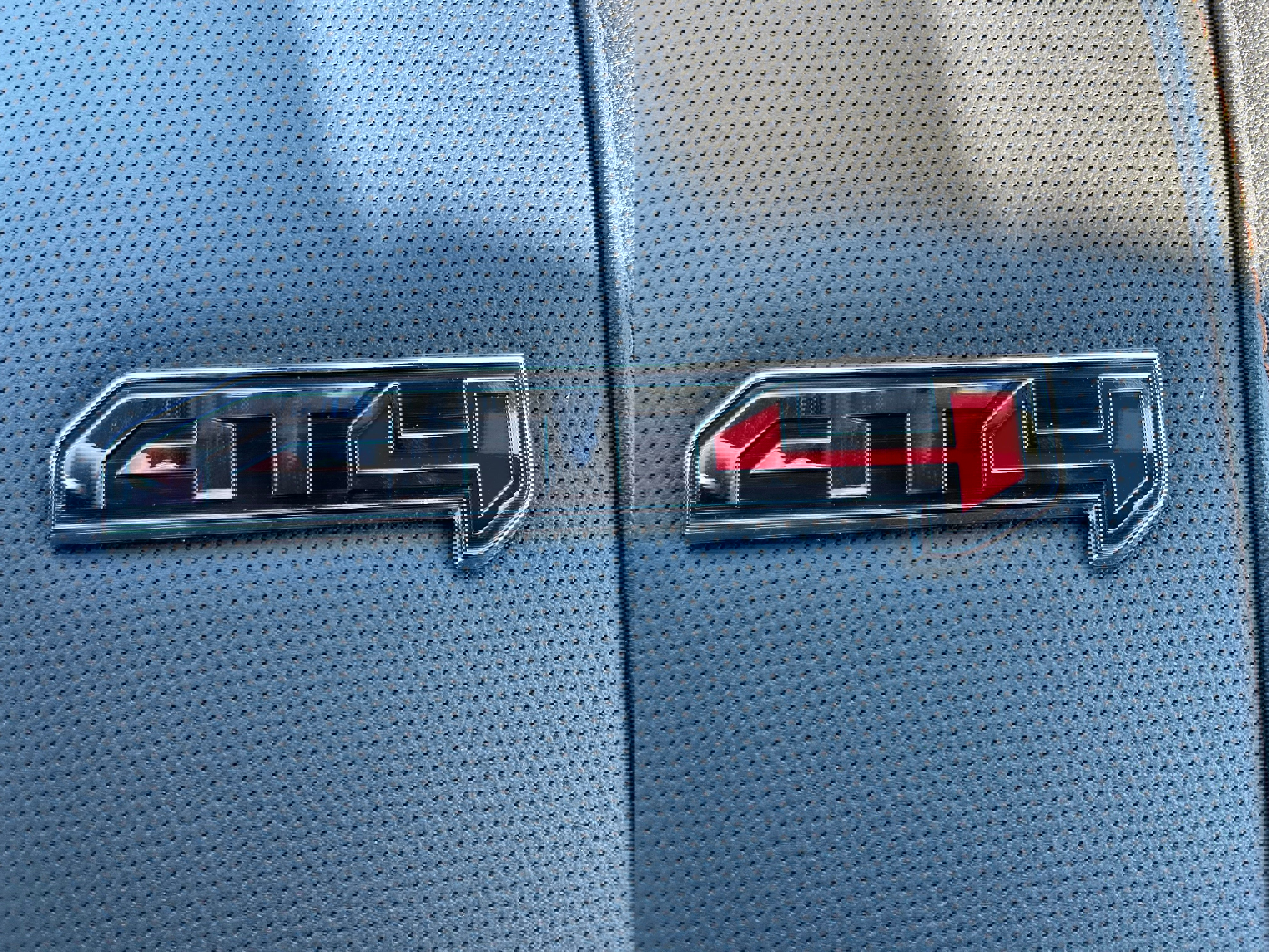 New 2026 GMC Sierra 2500 AT4 w/ Technology Package image 18