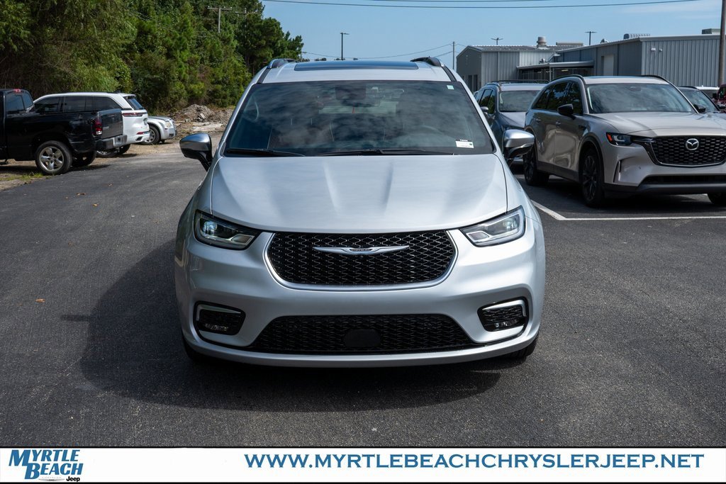 New 2026 Chrysler Pacifica Pinnacle image 9