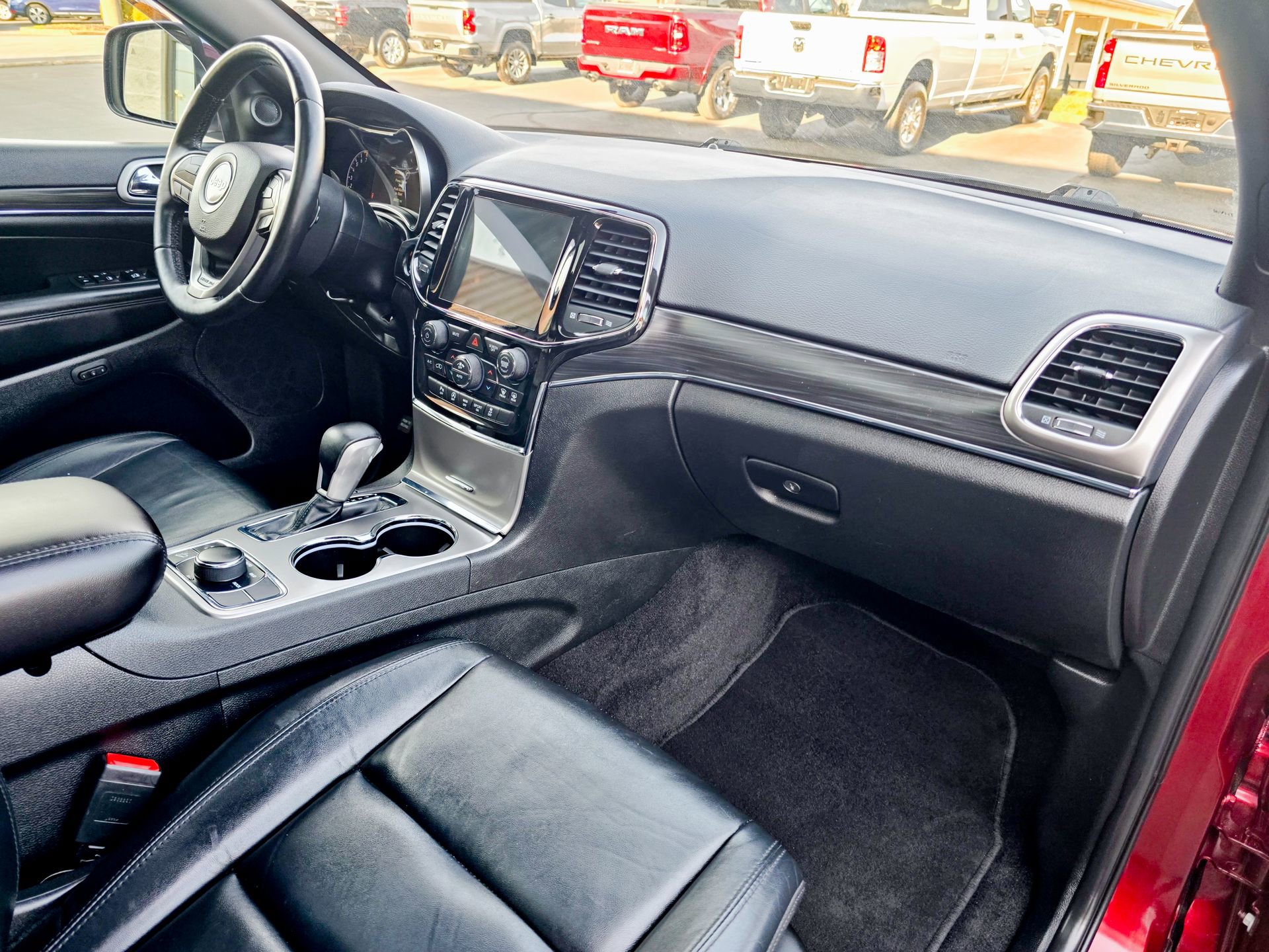 Used 2022 Jeep Grand Cherokee Limited image 12