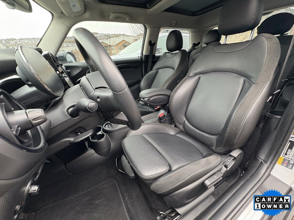 Used 2024 MINI Cooper SE image 2