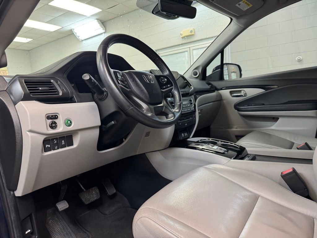 Used 2020 Honda Pilot Touring image 14
