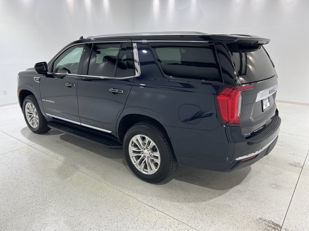 Used 2024 GMC Yukon SLT AWD/4WD image 3