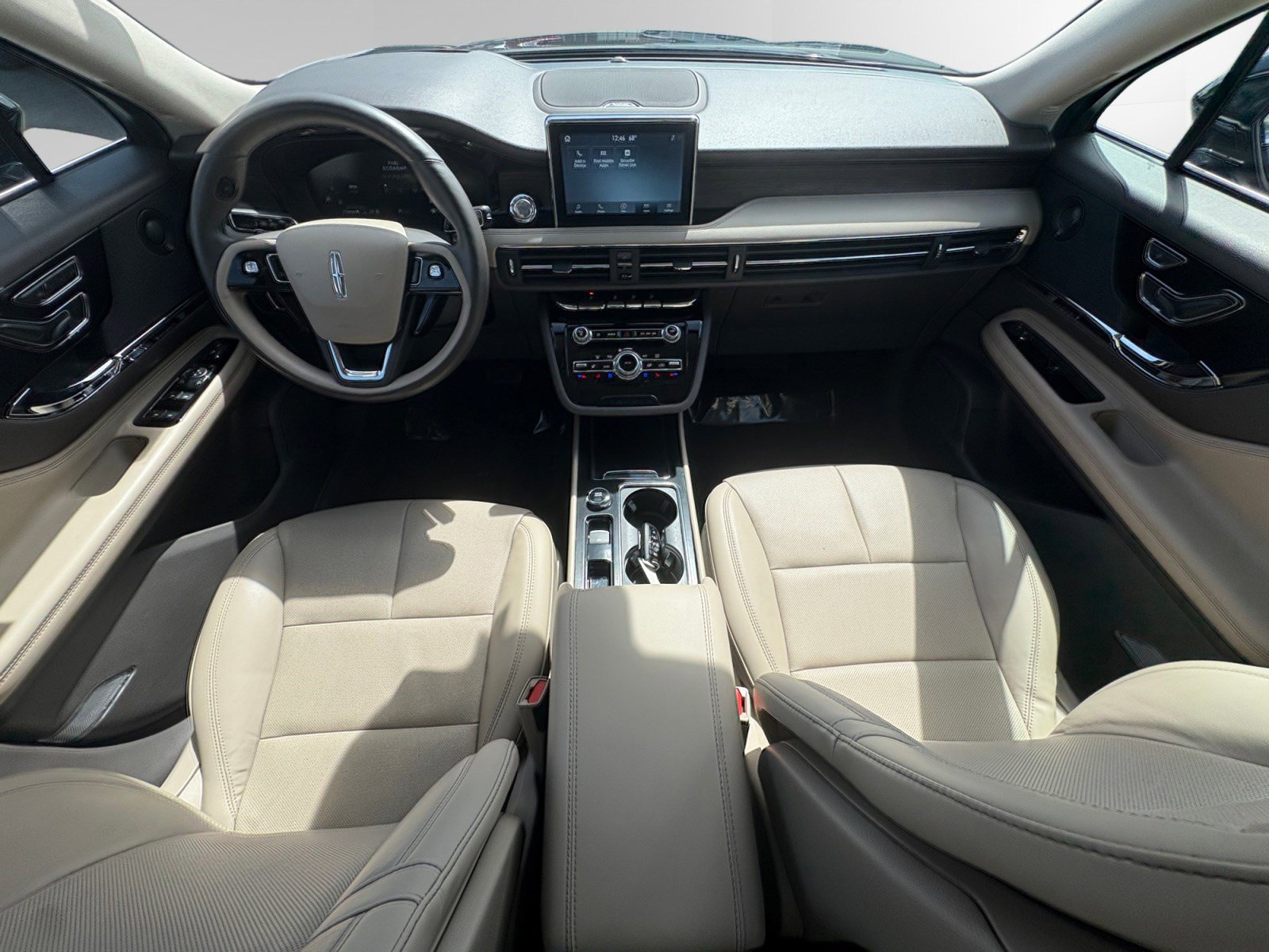 Used 2020 Lincoln Corsair Reserve w/ Equipment Group 201A image 10